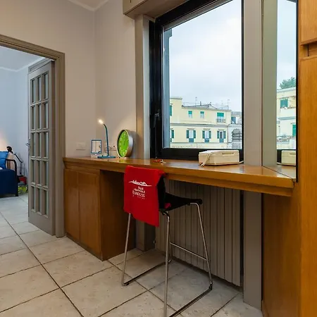 Bright Rooftop By Napoliapartments *