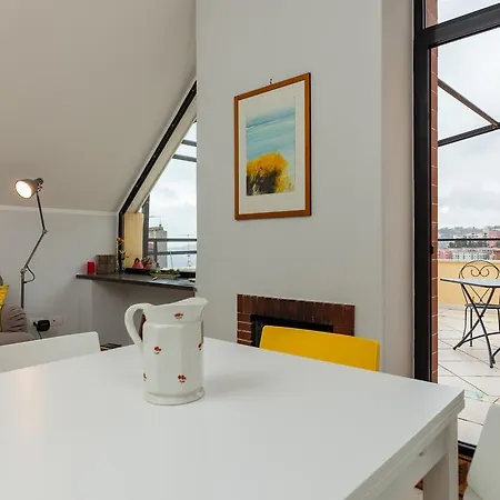 Bright Rooftop By Napoliapartments *
