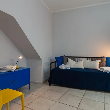 Bright Rooftop By Napoliapartments شقة *