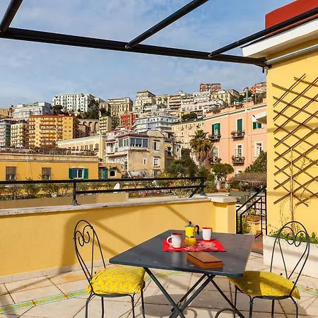 شقة Bright Rooftop By Napoliapartments *