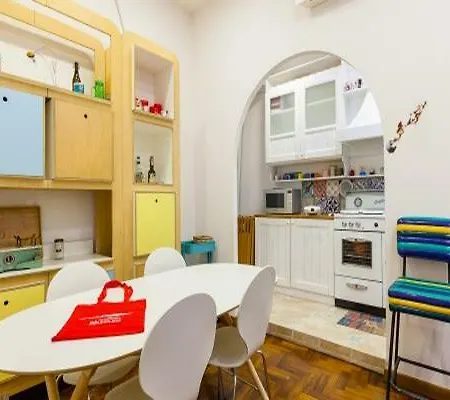 Bright Rooftop By Napoliapartments *